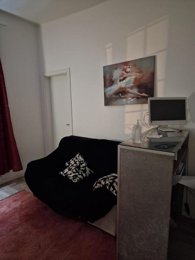 D&n Hospedagem-almirante Hostal